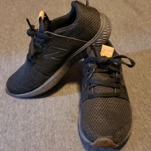 Kids size 2 New Balance shoes
